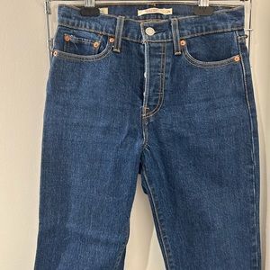 Levi wedgie straight jeans